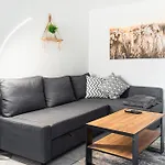 Hauptstrasse 4*
