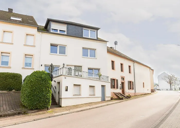 Hauptstrasse Apart-hotel Saarburg